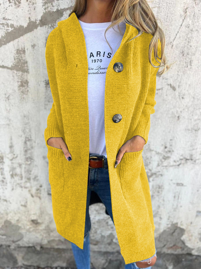 VIKTORIA - ELEGANTE STRICKJACKE MIT KNOPFDETAILS