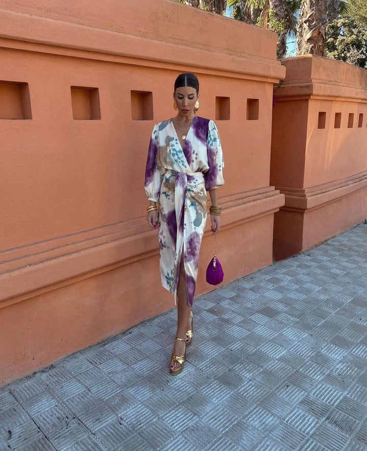 HERMINA - KLEID MIT LANGE ÄRMEL UND WICKELDESIGN
