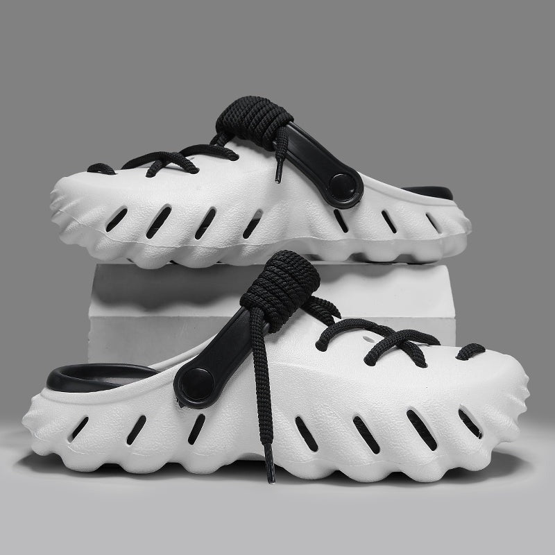 GUSTAV - CLOGS MIT DEKORATIVEN SCHNÜRSENKELN