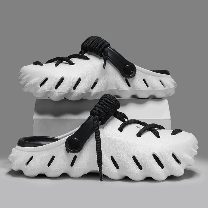 GUSTAV - CLOGS MIT DEKORATIVEN SCHNÜRSENKELN