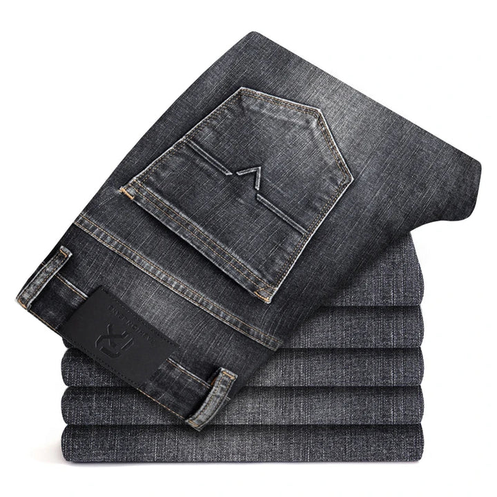 VERNER - GERADE GESCHNITTENE JEANS