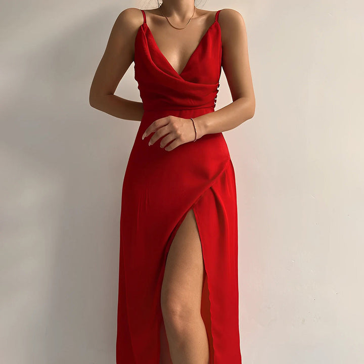 KLAUDIA - SATINIERTES KLEID MIT SCHLITZ