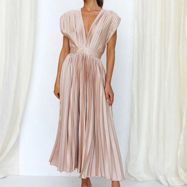 AROA - LANGES PLISSIERTES KLEID MIT GÜRTEL