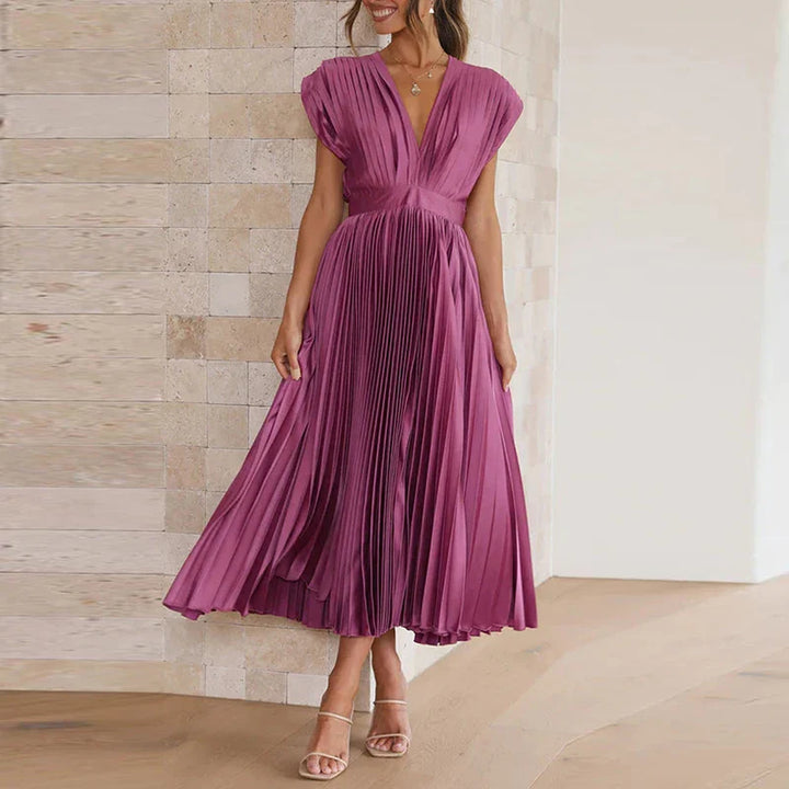 AROA - LANGES PLISSIERTES KLEID MIT GÜRTEL
