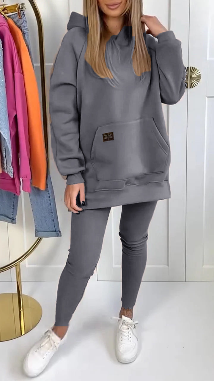 SAMIRA - SET AUS KAPUZENPULLOVER UND LEGGINGS